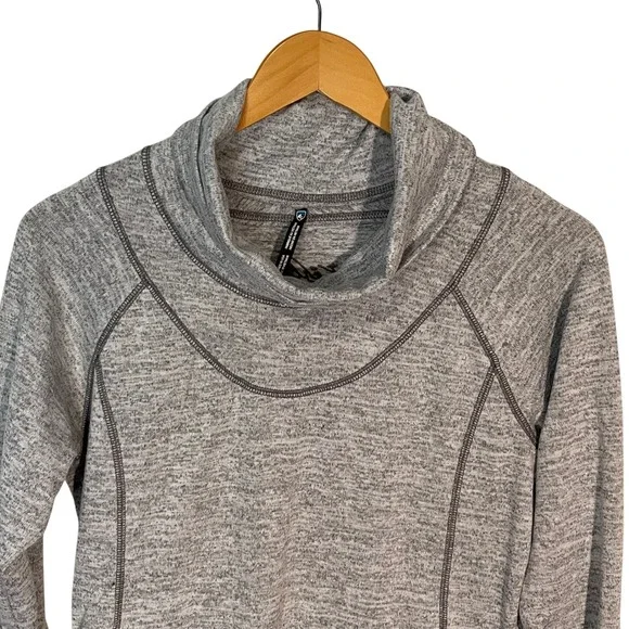 Kuhl Lea Grey Cowl Neck Pullover Long Sleeve Thumb Hole Top Womens Small - Picture 2 of 10